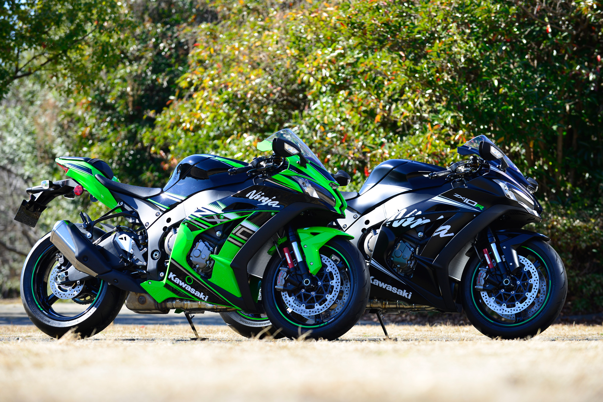 2016年 新型Ninja ZX-10Rの実車をチェック!! Winter Test Editionも - バイクニュース - タンデムスタイル