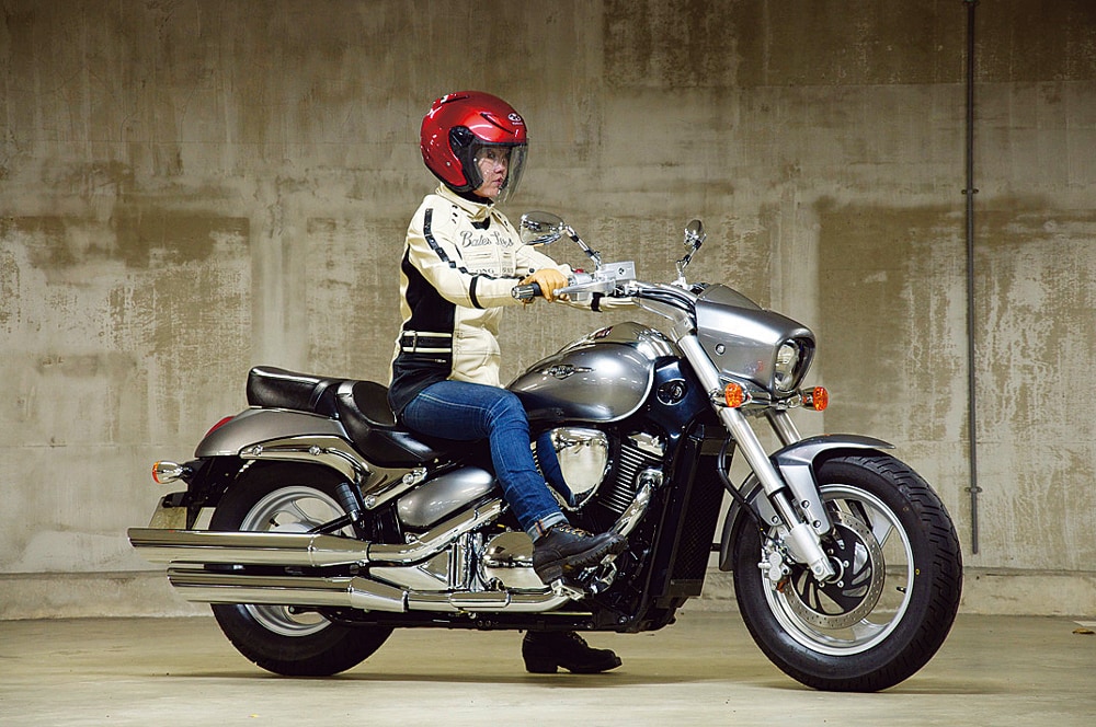 SUZUKI ブルバード400 - バイク足つき アーカイブ - タンデムスタイル