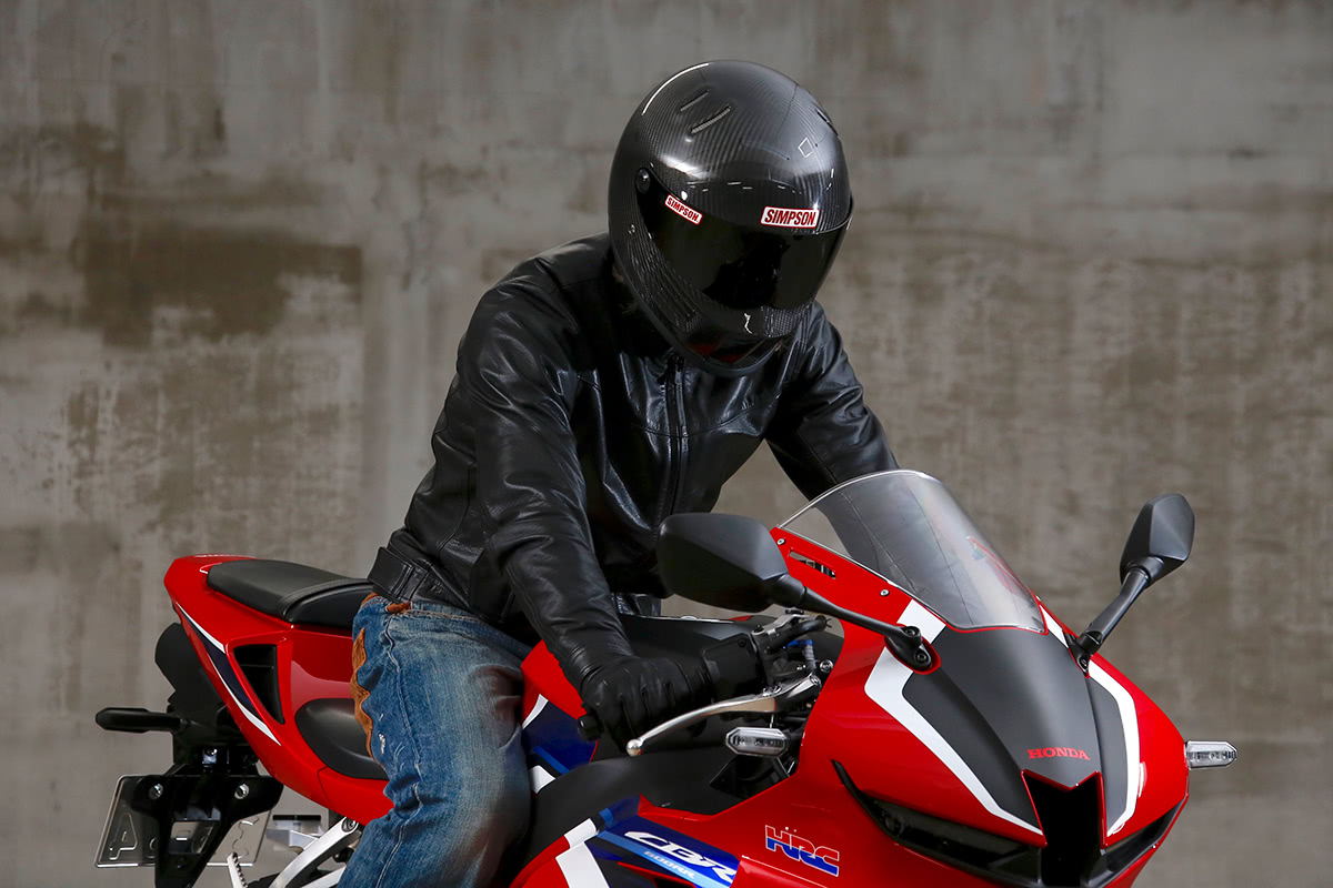 週末　シンプソン　バンディットプロ　ヘルメット　カスタム種類フルフェイスヘルメット