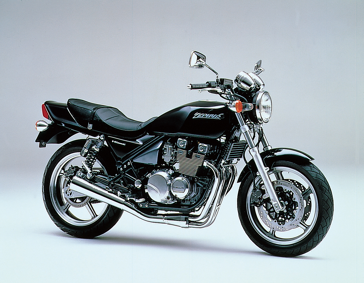 ミドル史に名を刻む名車たち vol.02 KAWASAKI ZEPHYR〈ヒストリー編〉 ： - バイク車両インプレ・解説 - タンデムスタイル