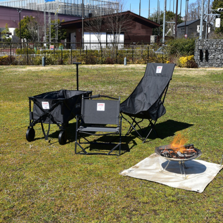 焚き火の近くでも安心して使える！難燃生地を使用したキャンプアイテム3種がColemanから発売！