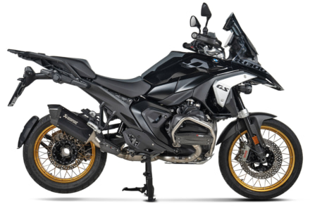 BMW『R1300GS』の魅力を高めるパーツがアクラポビッチよりリリース！